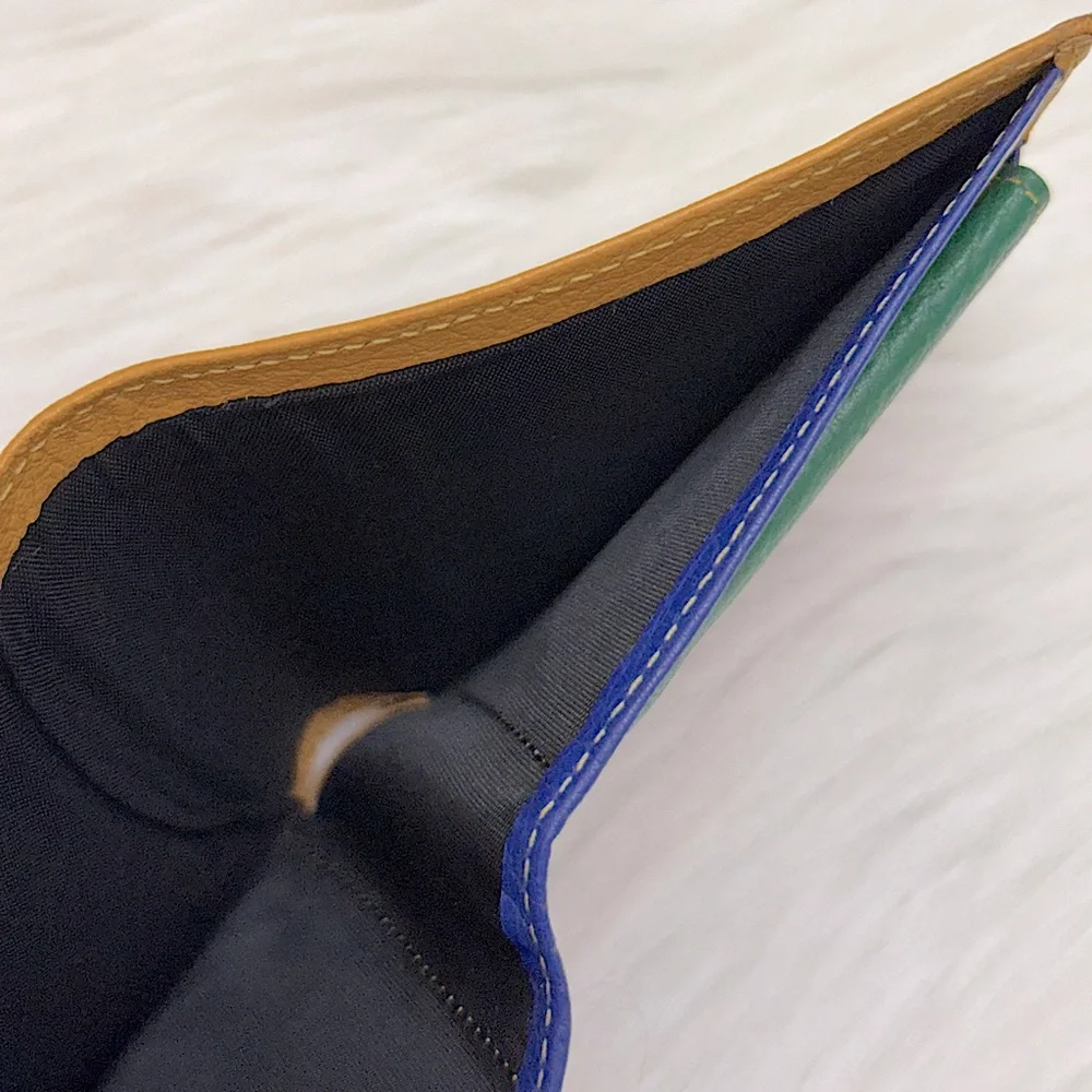 UNITED COLORS OF BENETTON - RED ORANGE YELLOW GREEN BLUE PURPLE BIFOLD WALLET